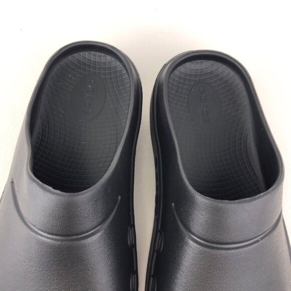 Oofos 'OOcloog' Clog Slides M8 - Picture 13 of 14